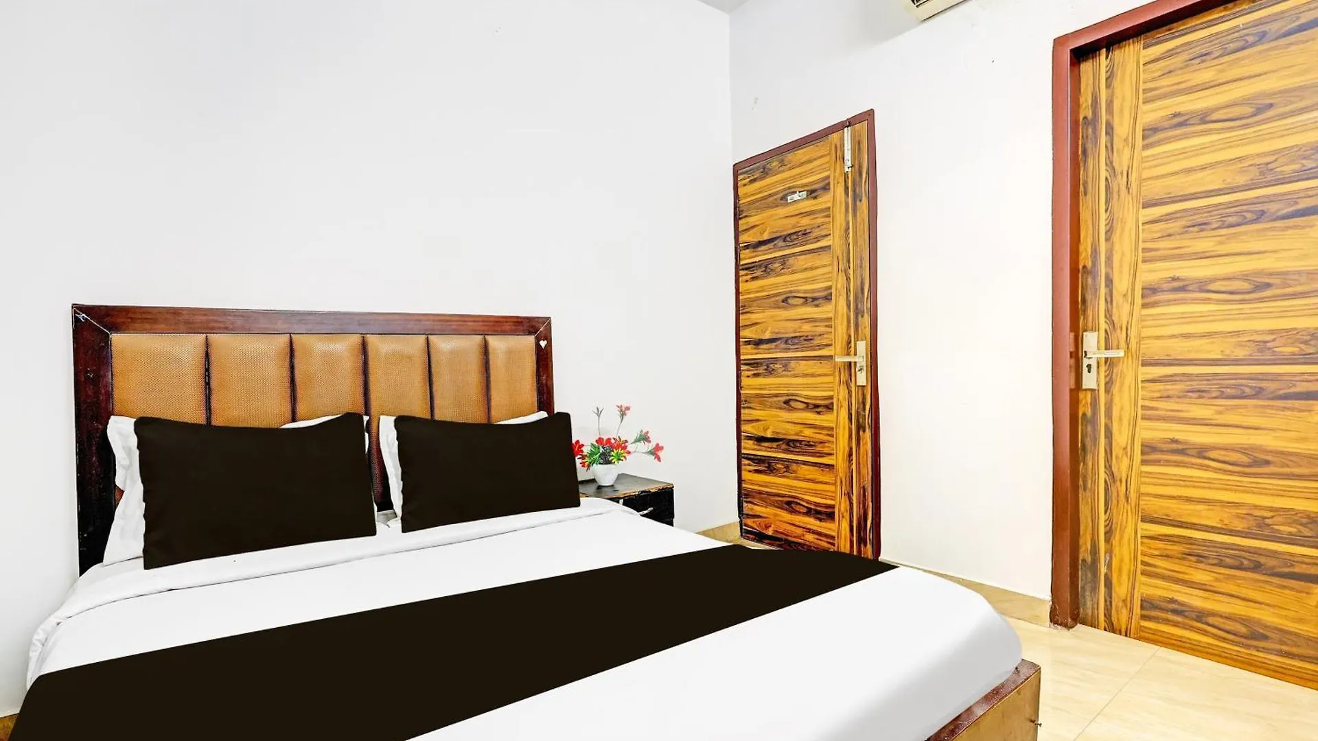 Spot On Tha Chill Hotel Delhi  India